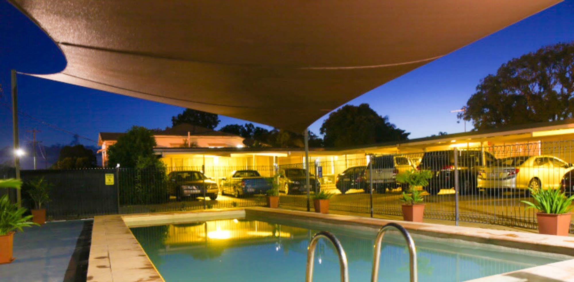 A & A Motel Proserpine Exterior photo